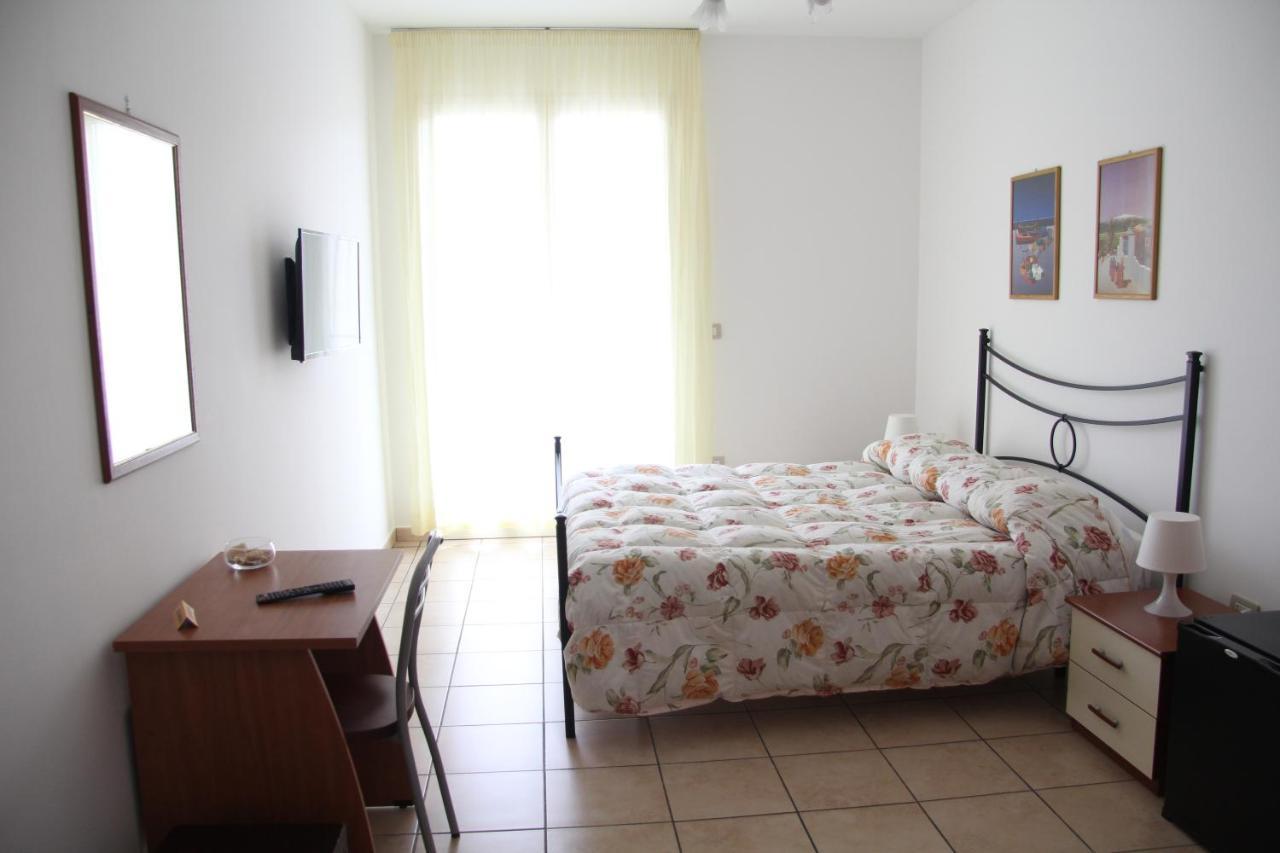 Fragolina B&B Furci Siculo Eksteriør bilde