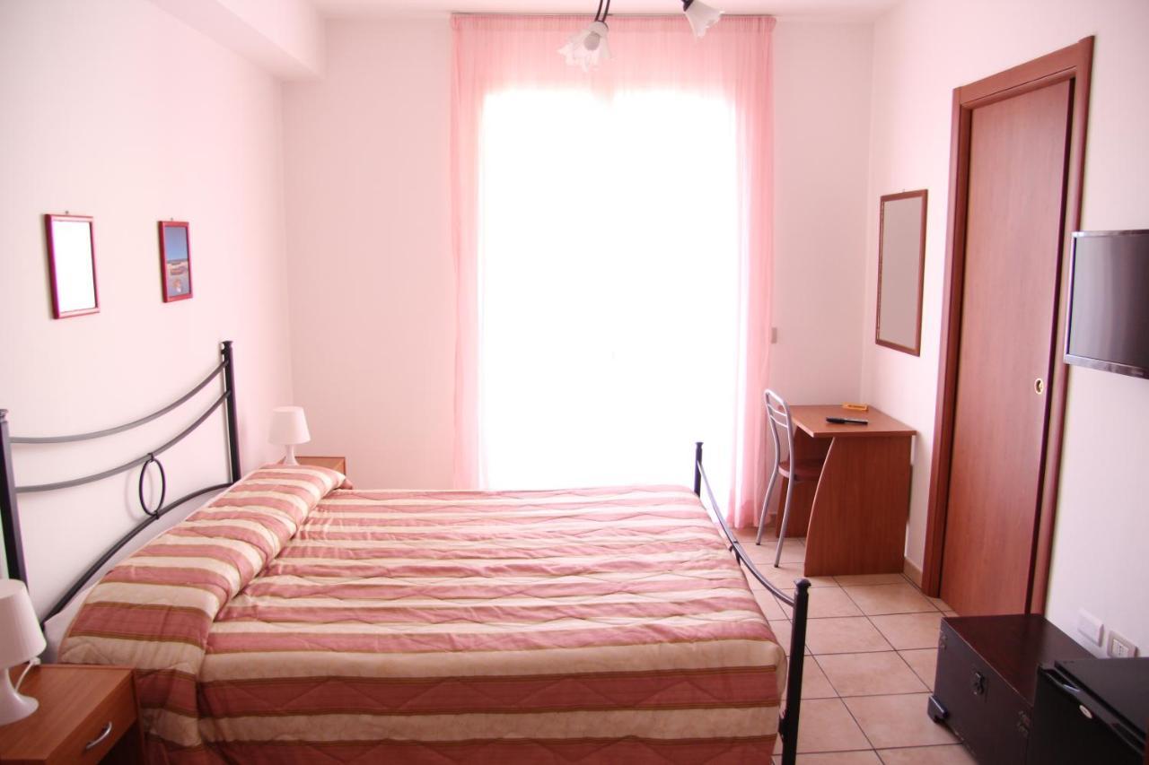 Fragolina B&B Furci Siculo Eksteriør bilde